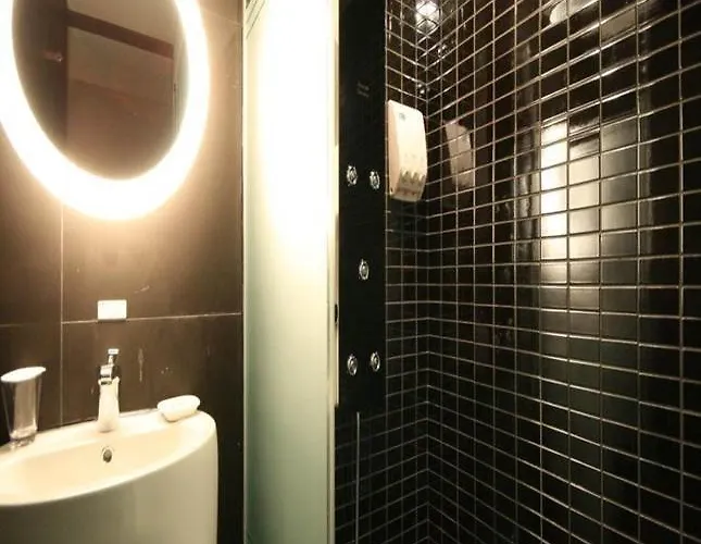 Lava Seocho 3*