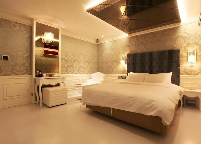 Lava Seocho Motel
