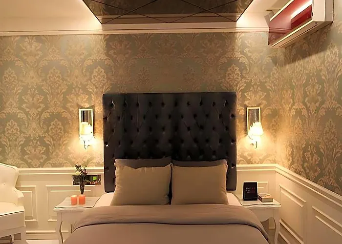 Lava Seocho Motel 3*